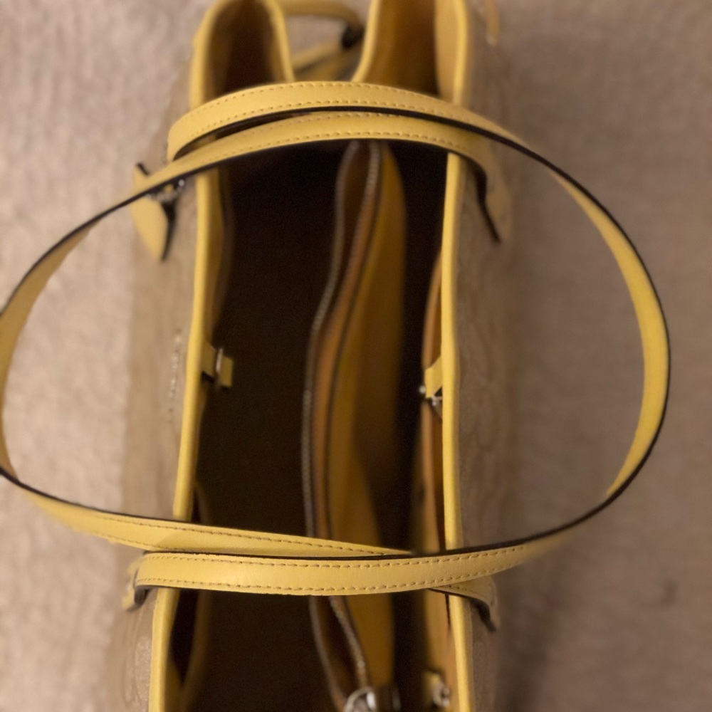 Coach Purse - Picture 3 of 4